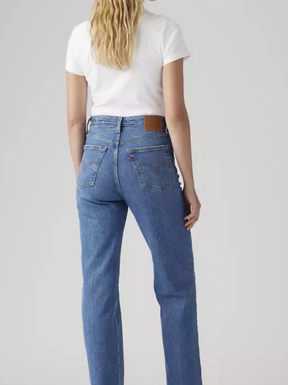 Levi's Ribcage Straight Ankle Women's Jeans Medium Wash. Size 28